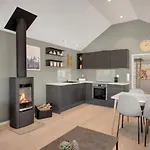 Panoramic View Of - Private & Patio * 보스