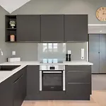Panoramic View Of - Private & Patio * 보스