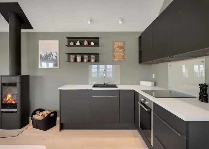 度假居 Luxury Mountain Retreat - Amazing Views & Comfort *